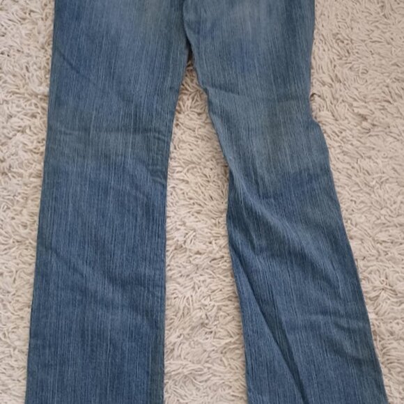 Adiktd Women’s Jeans Sz 4 W28 33x28 Bootcut Med Wash Embroidered Pockets Stretch - Picture 6 of 9